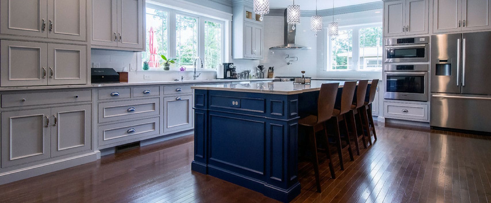 Oversized Kitchen Island - Transitional - kitchen - Papyrus Home Design   Stylish kitchen design, Kitchen inspirations, Kitchen island with sink